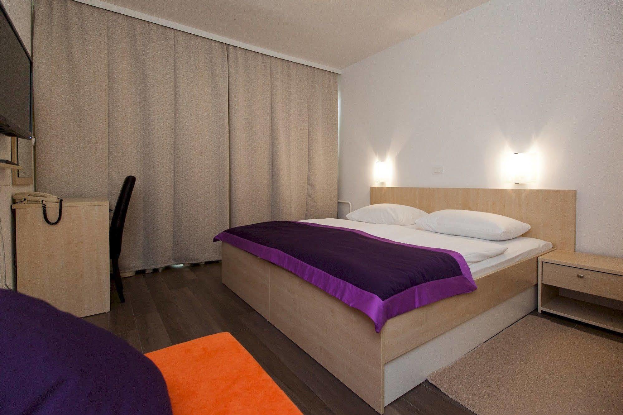 Hotel Slaven Селце Екстер'єр фото